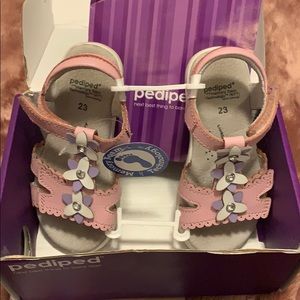 Pediped Pink & White Sandals Size 7c